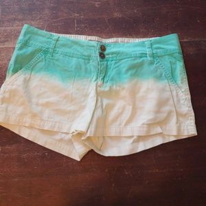 BKE Darby sea green ombre short